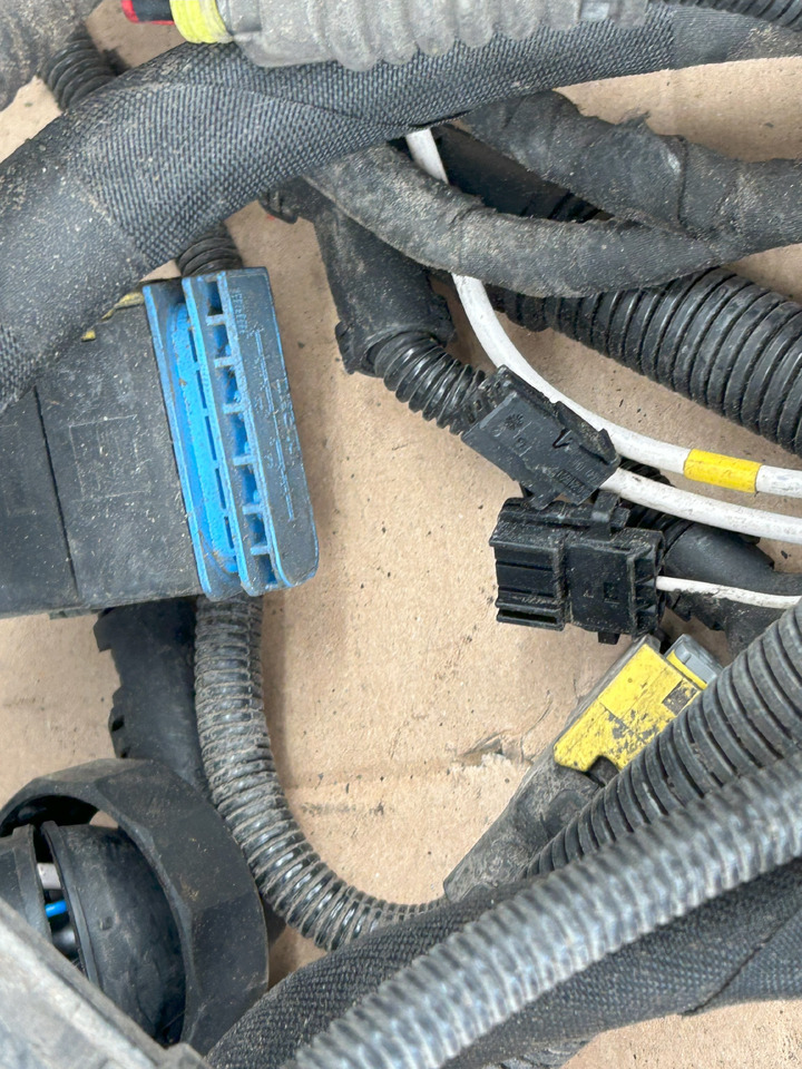 DAF XF 106 TRAILER SOCKET ELECTRICAL HARNESS - Kablolar/ Teller: fotoğraf 4 DAF XF 106 TRAILER SOCKET ELECTRICAL HARNESS - Kablolar/ Teller: fotoğraf 4