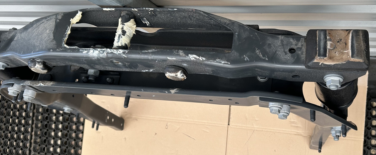 IVECO CABIN SUSPENSION REAR WITH SHOCK ABSORBERS S-WAY BRAND NEW - Kabin süspansiyonu: fotoğraf 1 IVECO CABIN SUSPENSION REAR WITH SHOCK ABSORBERS S-WAY BRAND NEW - Kabin süspansiyonu: fotoğraf 1
