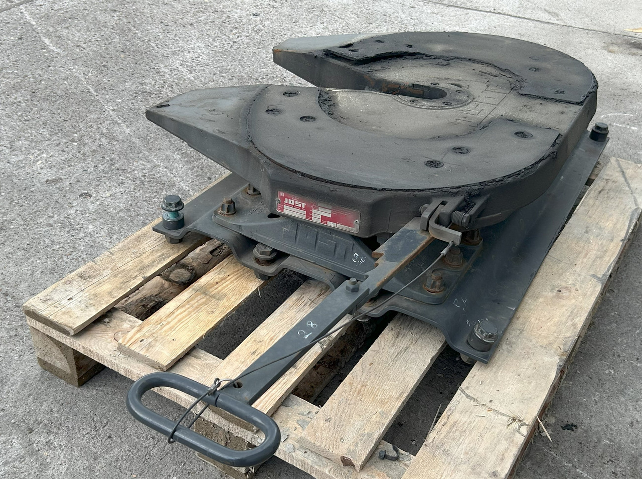 JOST JSK37C MERCEDES ACTROS MP4 - Beşinci teker - Kamyon: fotoğraf 4 JOST JSK37C MERCEDES ACTROS MP4 - Beşinci teker - Kamyon: fotoğraf 4