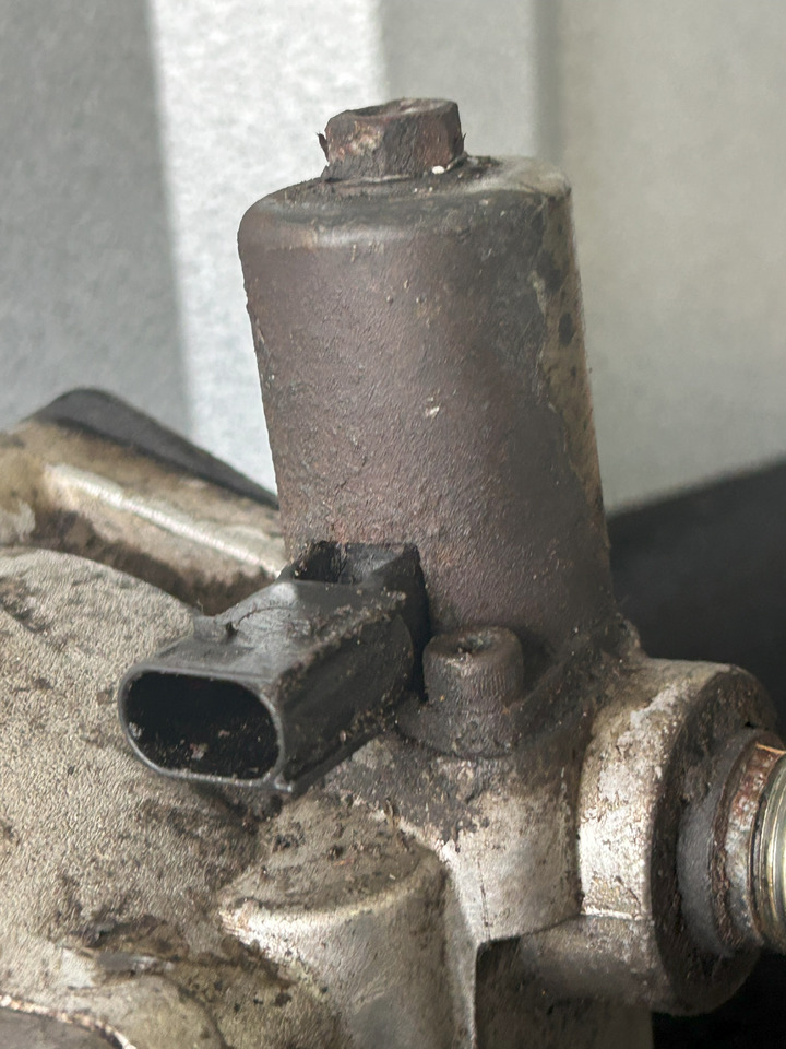 MERCEDES-BENZ ACTROS MP4 POWER STEERING PUMP - Hidrolik güçlendirici pompası - Kamyon: fotoğraf 4 MERCEDES-BENZ ACTROS MP4 POWER STEERING PUMP - Hidrolik güçlendirici pompası - Kamyon: fotoğraf 4