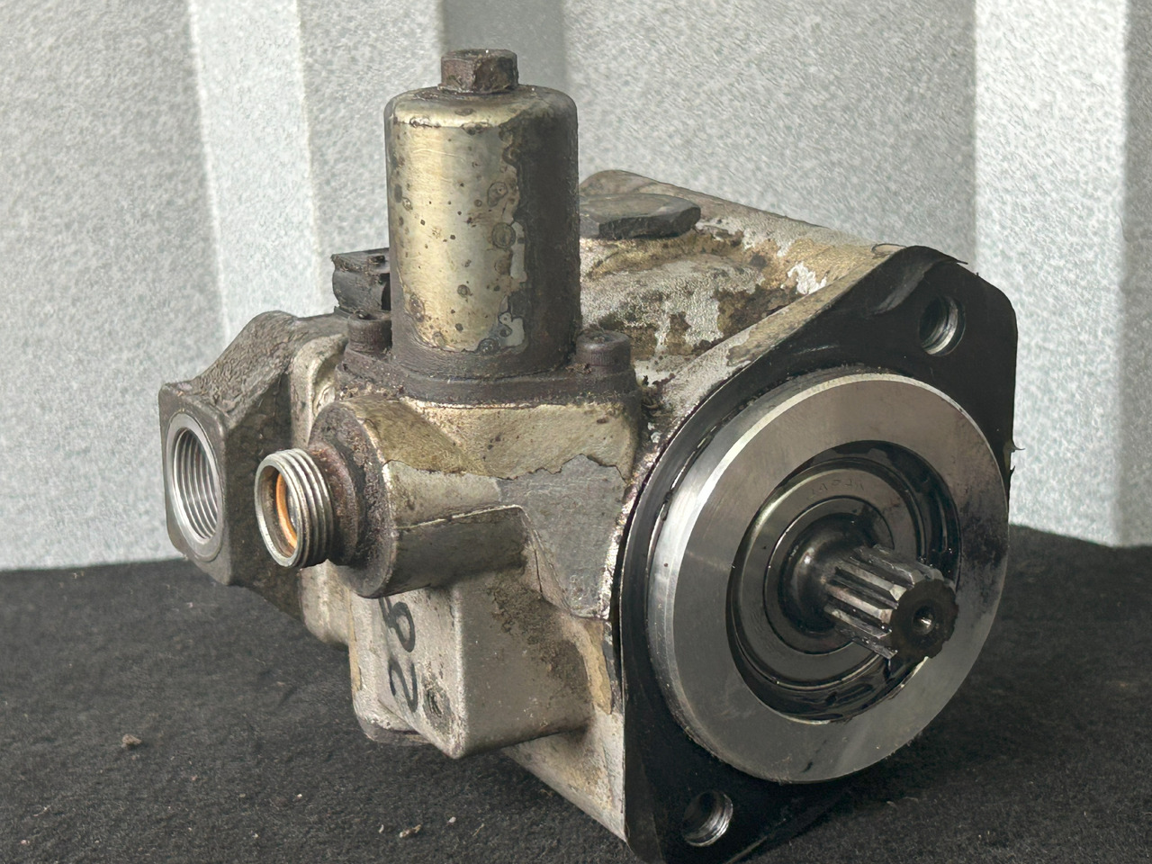 MERCEDES-BENZ ACTROS MP4 POWER STEERING PUMP - Hidrolik güçlendirici pompası - Kamyon: fotoğraf 1 MERCEDES-BENZ ACTROS MP4 POWER STEERING PUMP - Hidrolik güçlendirici pompası - Kamyon: fotoğraf 1