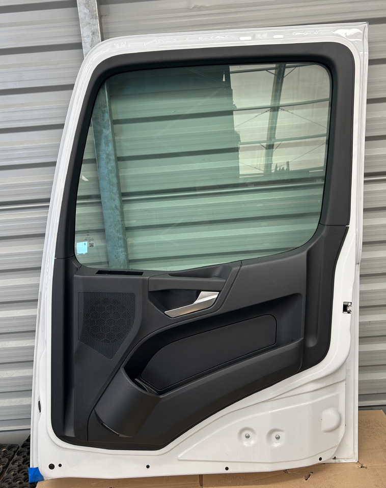 MERCEDES DOOR RIGHT narrow cab M-CLASSIC SPACE ACTROS AROCS MP4 MP5 BRAND NEW - Kapı ve yedek parça: fotoğraf 2 MERCEDES DOOR RIGHT narrow cab M-CLASSIC SPACE ACTROS AROCS MP4 MP5 BRAND NEW - Kapı ve yedek parça: fotoğraf 2