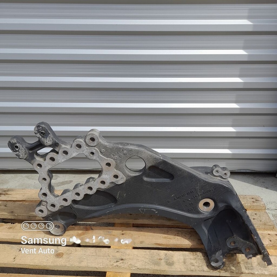 MOCOWANIE/ WSPORNIK RESORA RIGHT Mercedes-Benz ACTROS MP4 A9603224001 Mercedes-Benz A9603224001 - Kabin süspansiyonu - Kamyon: fotoğraf 1 MOCOWANIE/ WSPORNIK RESORA RIGHT Mercedes-Benz ACTROS MP4 A9603224001 Mercedes-Benz A9603224001 - Kabin süspansiyonu - Kamyon: fotoğraf 1