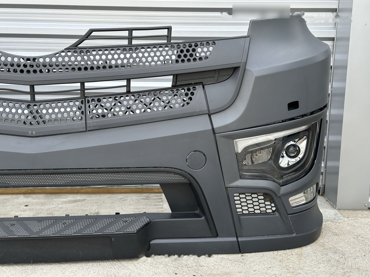 Mercedes-Benz ACTROS MP4 MP5 A9618203159 A9618203059 Mercedes-Benz A 9608801690 A9618203159 A9618203059 - Tampon - Kamyon: fotoğraf 4 Mercedes-Benz ACTROS MP4 MP5 A9618203159 A9618203059 Mercedes-Benz A 9608801690 A9618203159 A9618203059 - Tampon - Kamyon: fotoğraf 4