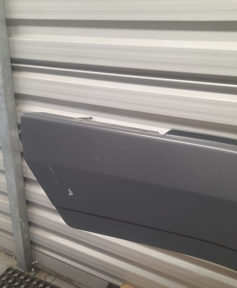 Mercedes-Benz ATEGO A9676660401 - Basamak - Kamyon: fotoğraf 1 Mercedes-Benz ATEGO A9676660401 - Basamak - Kamyon: fotoğraf 1