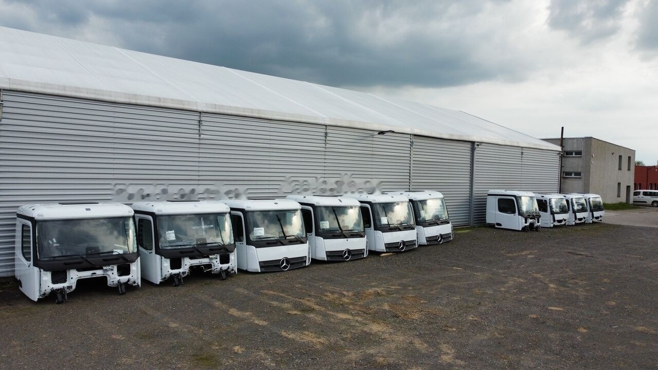 Mercedes-Benz M ClassicSpace Arocs for Mercedes-Benz ACTROS ANTOS AXOR M classic space 170mm Fahrerhaus - Kabin: fotoğraf 3 Mercedes-Benz M ClassicSpace Arocs for Mercedes-Benz ACTROS ANTOS AXOR M classic space 170mm Fahrerhaus - Kabin: fotoğraf 3