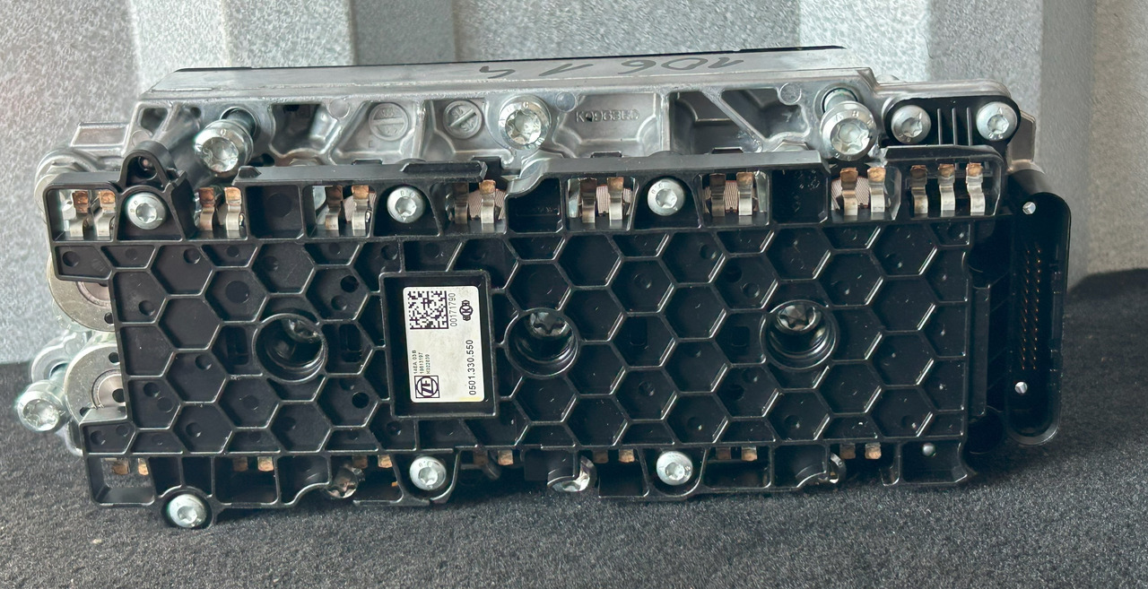 ZF DAF XF 106 530 TRAXON ZF VALVE BLOCK - Yönetim bloku - Kamyon: fotoğraf 3 ZF DAF XF 106 530 TRAXON ZF VALVE BLOCK - Yönetim bloku - Kamyon: fotoğraf 3