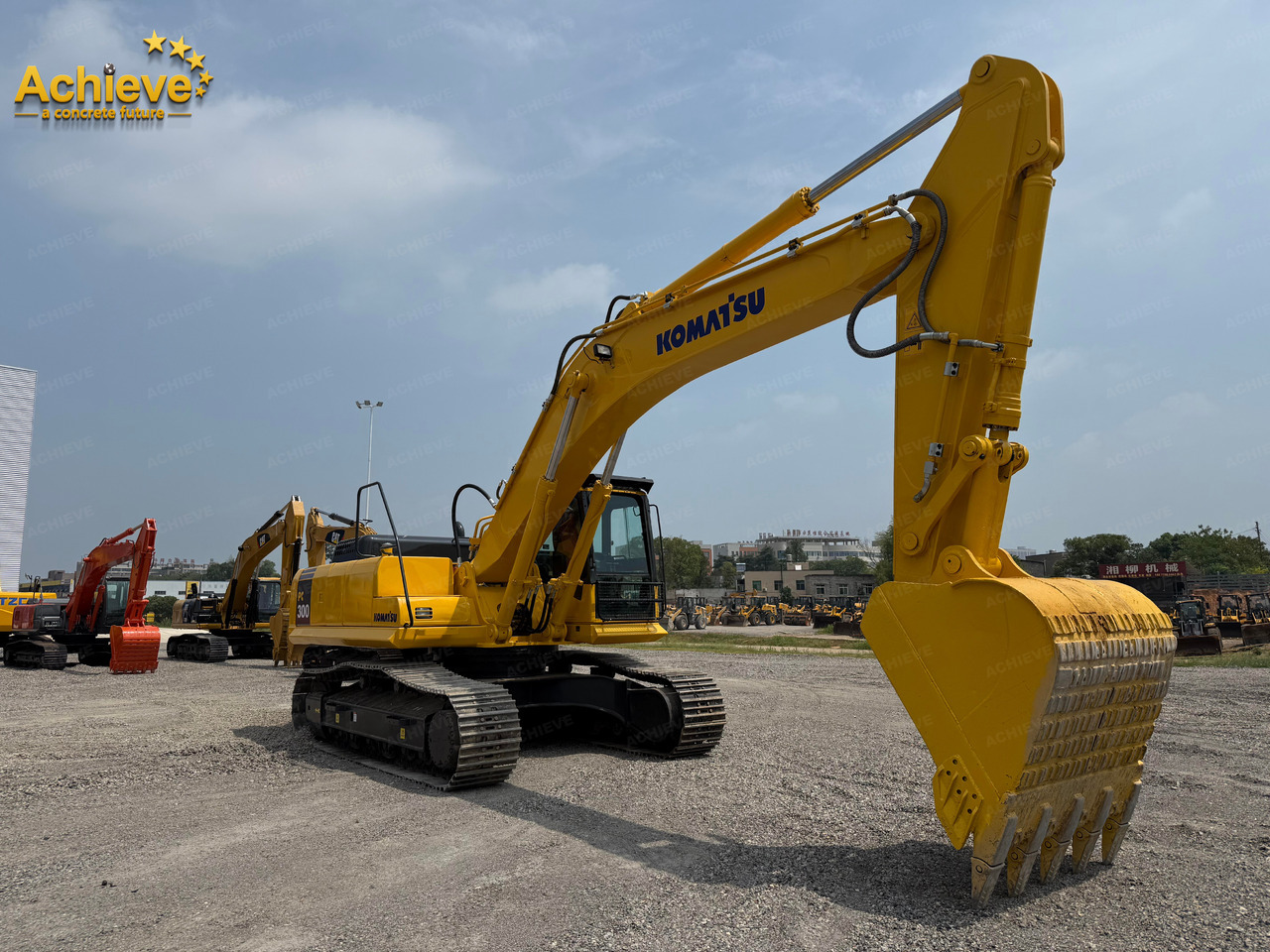 Komatsu hydraulic excavator PC300-8M0 187 /1950KW/rpm 1.4-2.0m³ 32000kg Remanufactured【ACHIEVE】 TOP CONDITION!!! - Paletli ekskavatör: fotoğraf 1 Komatsu hydraulic excavator PC300-8M0 187 /1950KW/rpm 1.4-2.0m³ 32000kg Remanufactured【ACHIEVE】 TOP CONDITION!!! - Paletli ekskavatör: fotoğraf 1