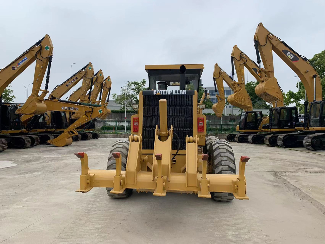 CATERPILLAR Motor Grader CAT 140K, 120K Road Construction Machine - Greyder: fotoğraf 5 CATERPILLAR Motor Grader CAT 140K, 120K Road Construction Machine - Greyder: fotoğraf 5