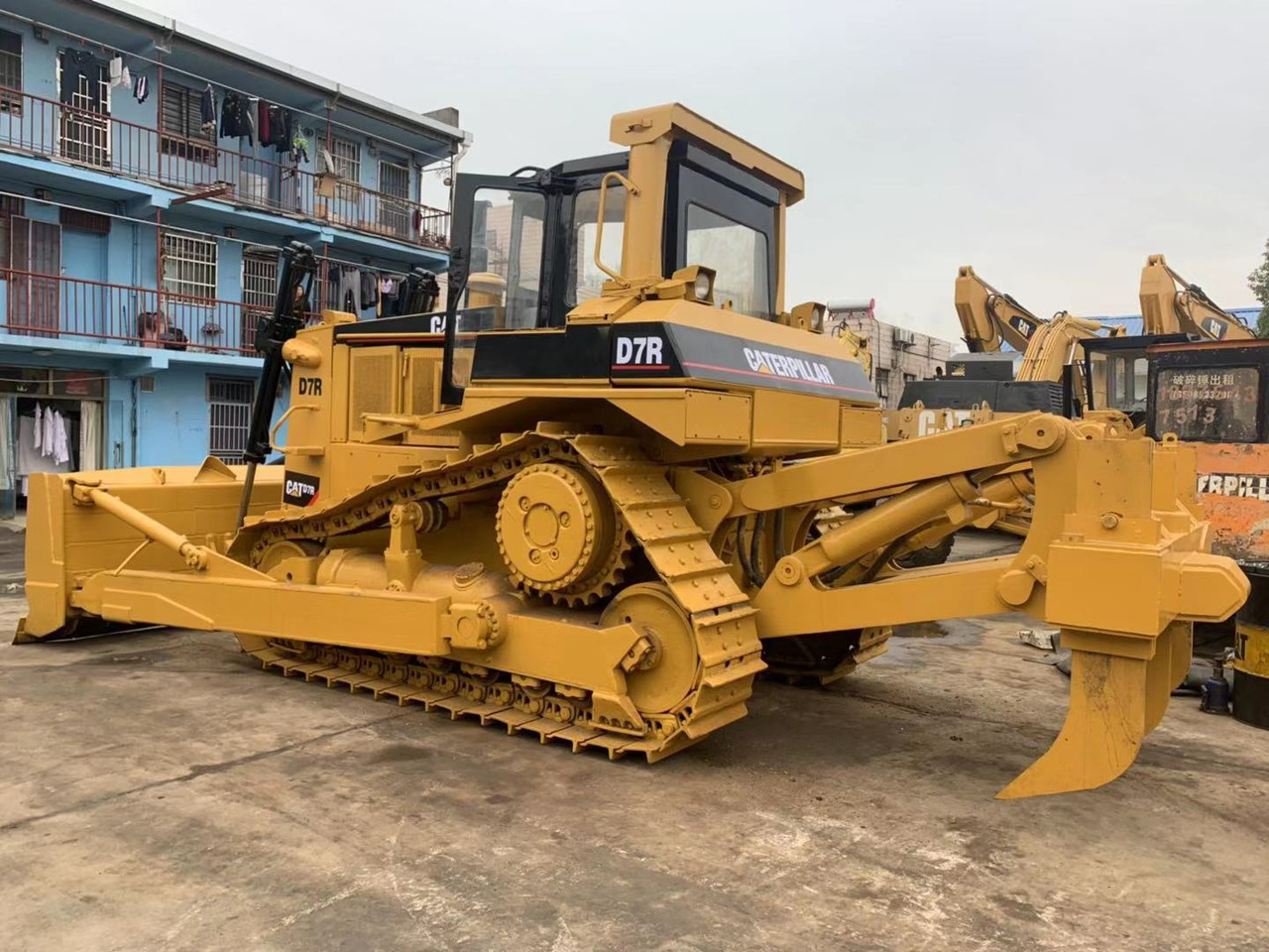 Caterpillar Bulldozer CAT D7R, D7G, D7H Secondhand Condition - Buldozer: fotoğraf 2 Caterpillar Bulldozer CAT D7R, D7G, D7H Secondhand Condition - Buldozer: fotoğraf 2