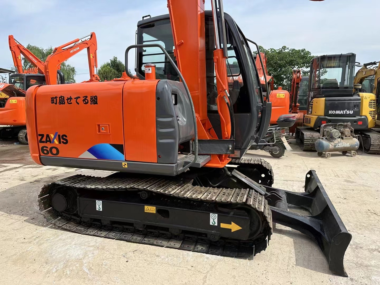 Hitachi ZX60 Mini Excavator Cheap Machine - Paletli ekskavatör: fotoğraf 2 Hitachi ZX60 Mini Excavator Cheap Machine - Paletli ekskavatör: fotoğraf 2