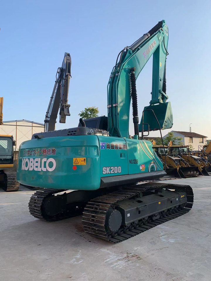 Kobelco Secondhand Excavator SK200 Cheap price - Paletli ekskavatör: fotoğraf 5 Kobelco Secondhand Excavator SK200 Cheap price - Paletli ekskavatör: fotoğraf 5