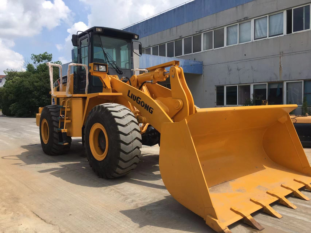 LIUGONG CLG856 Wheel Loader Secondhand Condition 5 ton Loader - Tekerlekli yükleyici: fotoğraf 4 LIUGONG CLG856 Wheel Loader Secondhand Condition 5 ton Loader - Tekerlekli yükleyici: fotoğraf 4