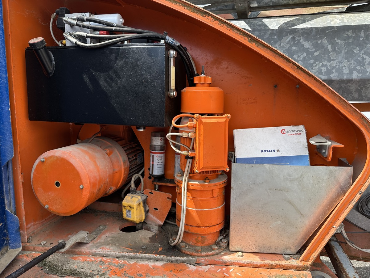 POTAIN IGO 13 - Kendi kendini kuran kule vinç: fotoğraf 3 POTAIN IGO 13 - Kendi kendini kuran kule vinç: fotoğraf 3