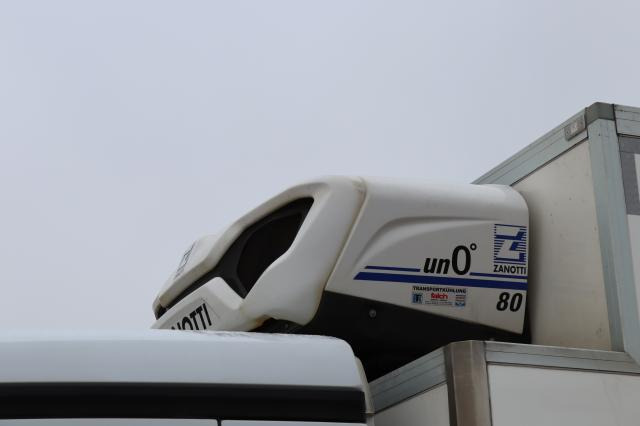 Mercedes-Benz Antos 1832 L - Refrijeratör kamyon: fotoğraf 5 Mercedes-Benz Antos 1832 L - Refrijeratör kamyon: fotoğraf 5