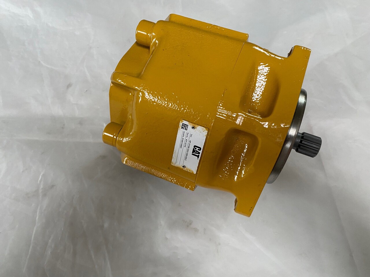 O&K Terex Caterpillar Geared pump 2403122 1459388 471-5775 - Soğutma sistemi - Kamyon: fotoğraf 2 O&K Terex Caterpillar Geared pump 2403122 1459388 471-5775 - Soğutma sistemi - Kamyon: fotoğraf 2