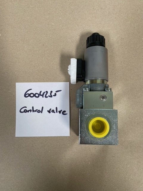 O&K Terex RH120 RH170 Control valves 6004235 1455219 6004236 1455220 505-2467 505-2196 - Yedek parça - Ekskavatör: fotoğraf 2 O&K Terex RH120 RH170 Control valves 6004235 1455219 6004236 1455220 505-2467 505-2196 - Yedek parça - Ekskavatör: fotoğraf 2