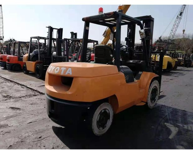 2016 Toyota 7FD50 - Forklift: fotoğraf 1 2016 Toyota 7FD50 - Forklift: fotoğraf 1