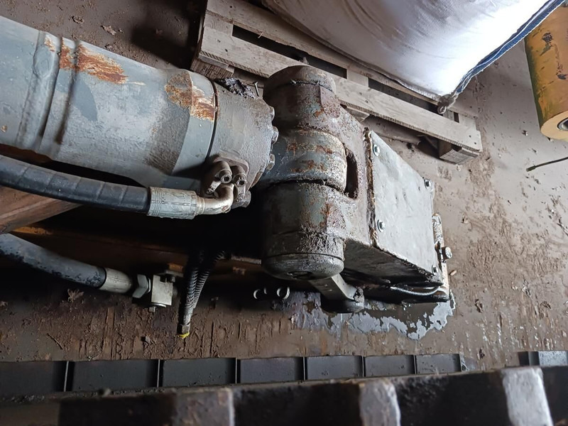 Liebherr Bucketlink - Beşinci teker: fotoğraf 2 Liebherr Bucketlink - Beşinci teker: fotoğraf 2