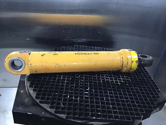 Liebherr Cylinder - Hidrolik silindir: fotoğraf 1 Liebherr Cylinder - Hidrolik silindir: fotoğraf 1