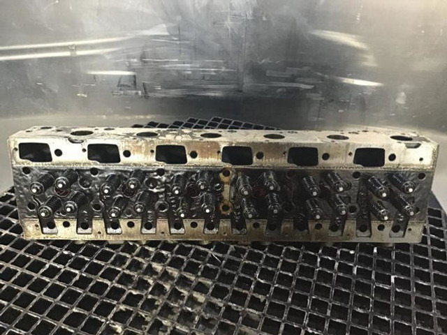 Yeni Silindirler bloku Liebherr Cylinderhead: fotoğraf 7