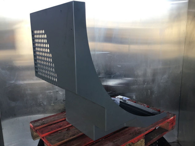 Liebherr Fender Left - Kaporta ve Dış Aksam: fotoğraf 1 Liebherr Fender Left - Kaporta ve Dış Aksam: fotoğraf 1