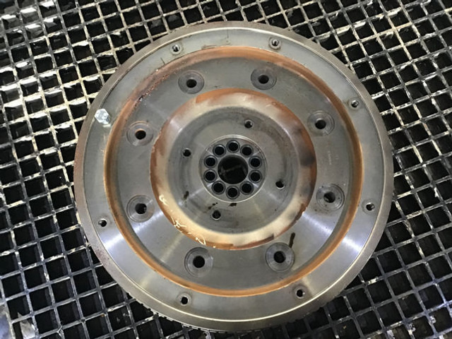 Liebherr Flywheel - Volan: fotoğraf 1 Liebherr Flywheel - Volan: fotoğraf 1