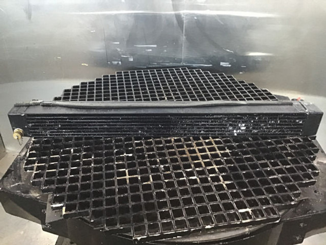 Liebherr Fuelcooler - Yağ soğutucusu: fotoğraf 1 Liebherr Fuelcooler - Yağ soğutucusu: fotoğraf 1