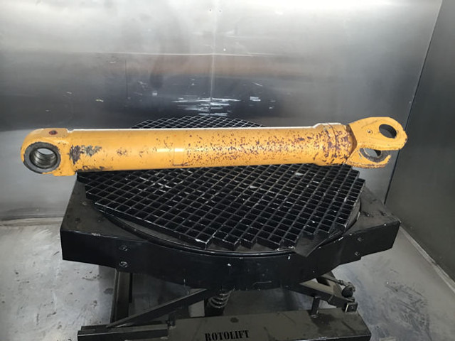 Liebherr Hoist Cylinder - Hidrolik silindir: fotoğraf 3 Liebherr Hoist Cylinder - Hidrolik silindir: fotoğraf 3