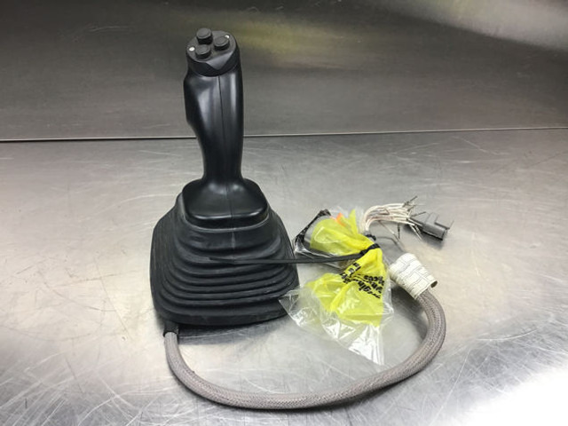 Liebherr Joystick Right - Vites kolu: fotoğraf 1 Liebherr Joystick Right - Vites kolu: fotoğraf 1