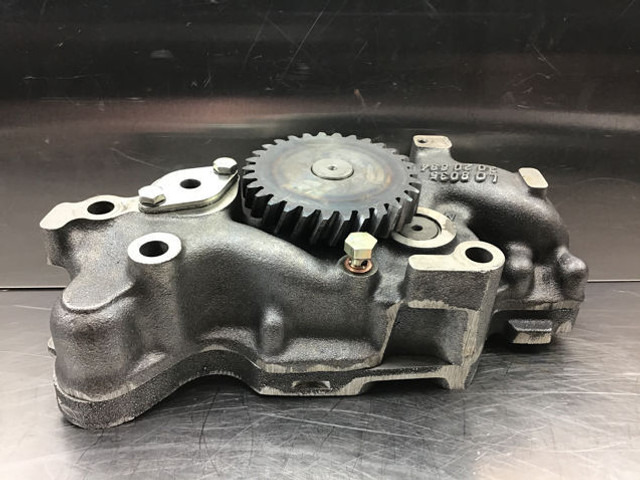 Liebherr Oil Pump - Yağ pompası: fotoğraf 5 Liebherr Oil Pump - Yağ pompası: fotoğraf 5