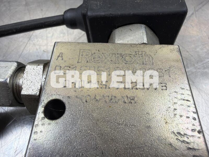 Liebherr R900 Li / R914B / R912 Li / R904 / A904C Li / A904 Li - Hidrolik: fotoğraf 4 Liebherr R900 Li / R914B / R912 Li / R904 / A904C Li / A904 Li - Hidrolik: fotoğraf 4