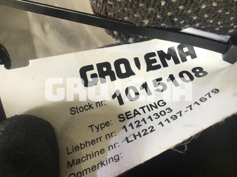 Liebherr R926 COMP / R946 LC / R946 LC-V / R946 NLC / R946 S-HD / R950 / R950 LC-V / R950 S-HD / R922 LC / R926 LC / R920 LC / R920 NLC / - Koltuk: fotoğraf 3 Liebherr R926 COMP / R946 LC / R946 LC-V / R946 NLC / R946 S-HD / R950 / R950 LC-V / R950 S-HD / R922 LC / R926 LC / R920 LC / R920 NLC / - Koltuk: fotoğraf 3