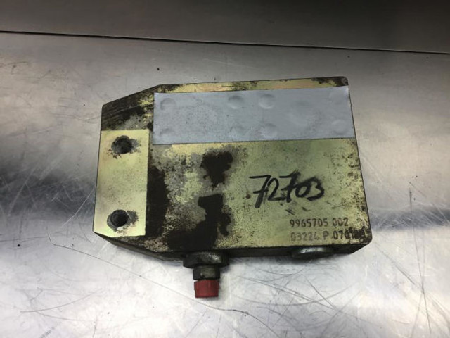 Liebherr Valve Distribution Block - Hidrolik: fotoğraf 1 Liebherr Valve Distribution Block - Hidrolik: fotoğraf 1