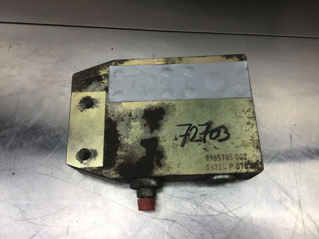 Liebherr Valve Distribution Block - Hidrolik: fotoğraf 2 Liebherr Valve Distribution Block - Hidrolik: fotoğraf 2