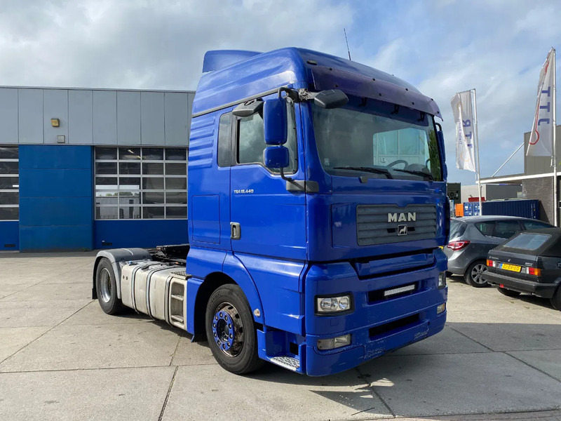 MAN TGA 18.440 / 2x Tank / Manual / Euro-5 - Çekici: fotoğraf 3 MAN TGA 18.440 / 2x Tank / Manual / Euro-5 - Çekici: fotoğraf 3