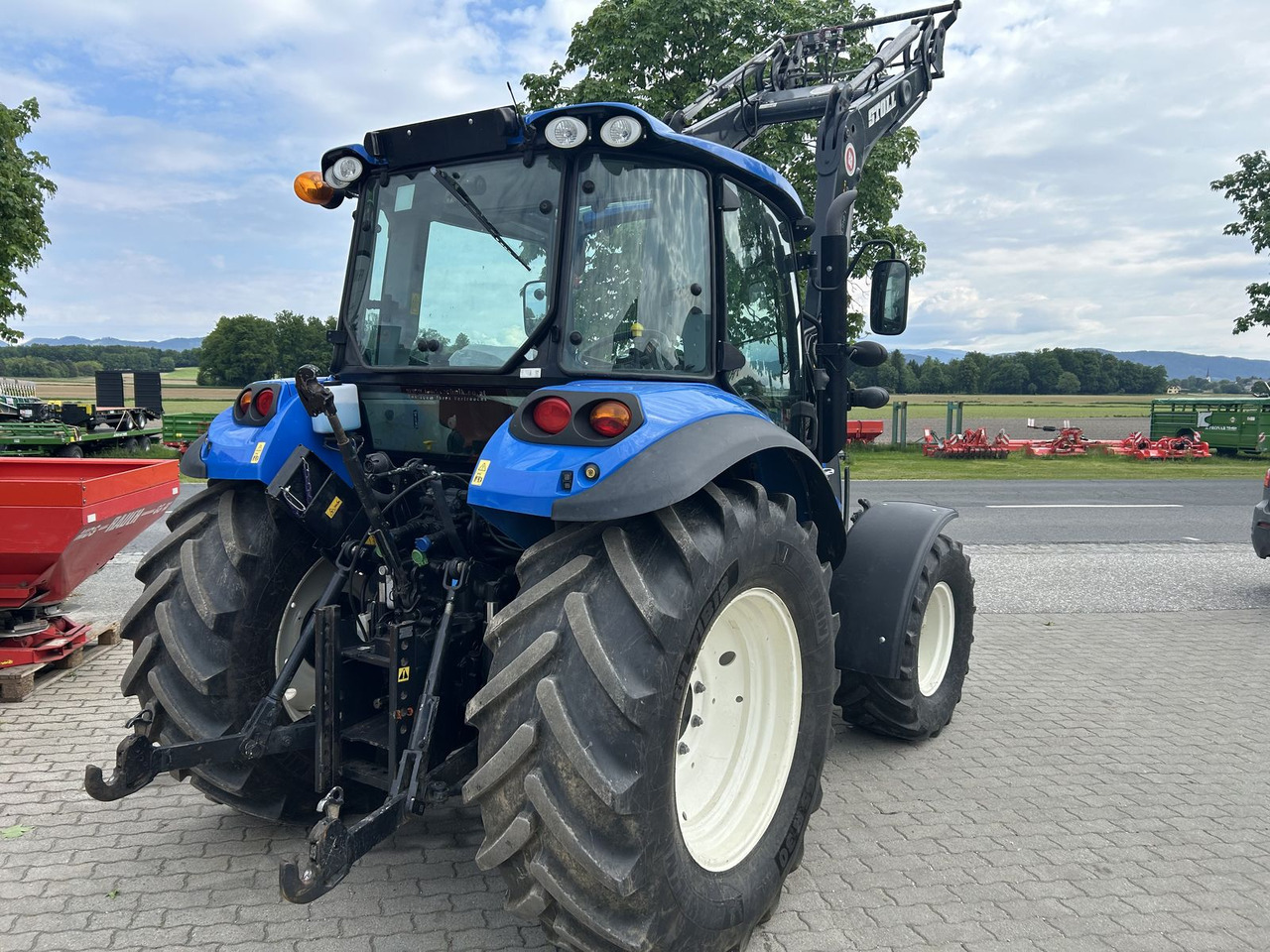 New Holland T4.105 - Traktör: fotoğraf 3 New Holland T4.105 - Traktör: fotoğraf 3