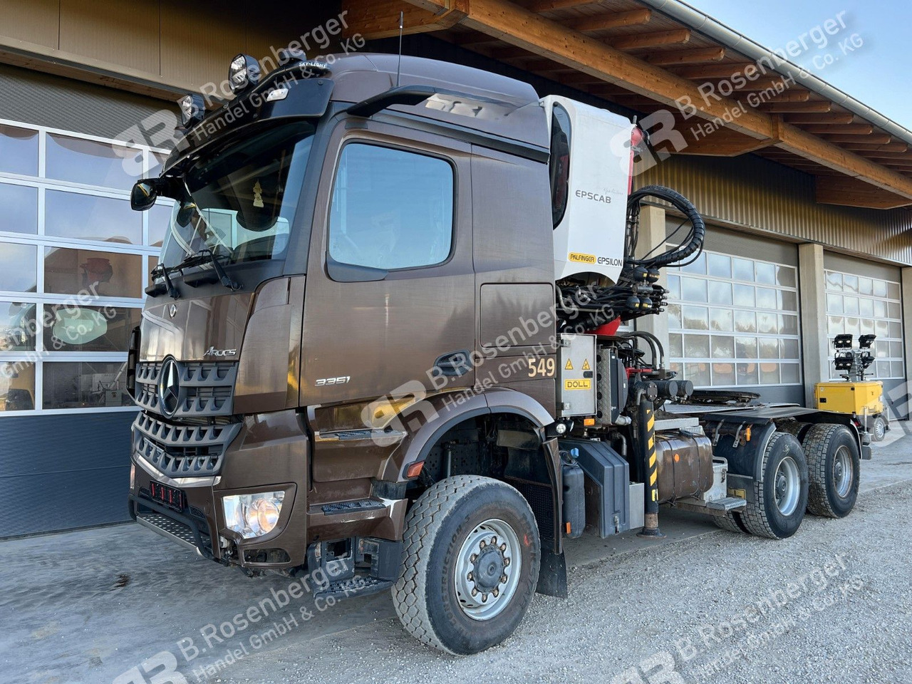 Mercedes-Benz Arocs 3351 6x6 Palfinger Epsilon S260Z96 - Tomruk kamyonu, Vinçli kamyon: fotoğraf 4 Mercedes-Benz Arocs 3351 6x6 Palfinger Epsilon S260Z96 - Tomruk kamyonu, Vinçli kamyon: fotoğraf 4