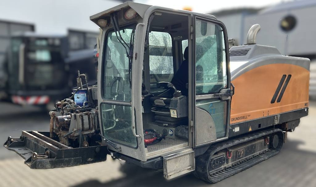 Tracto-Technik Grundodrill 15XP - Yatay sondaj makinesi: fotoğraf 1 Tracto-Technik Grundodrill 15XP - Yatay sondaj makinesi: fotoğraf 1