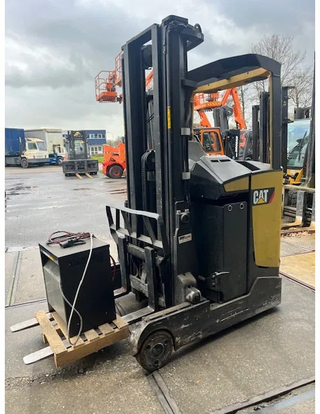 Caterpillar NR14N - Reach truck: fotoğraf 2 Caterpillar NR14N - Reach truck: fotoğraf 2