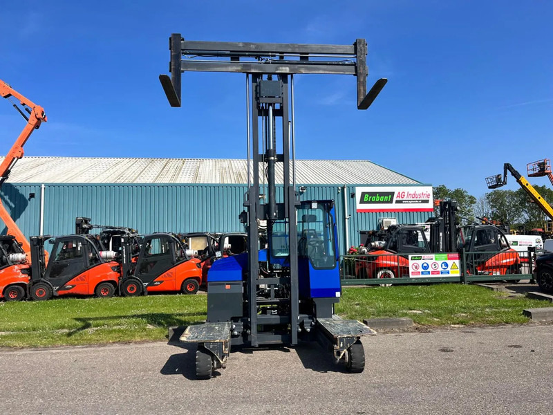Combilift C4000 4 WAY FORKLIFT - 4 yönlü reach truck: fotoğraf 4 Combilift C4000 4 WAY FORKLIFT - 4 yönlü reach truck: fotoğraf 4