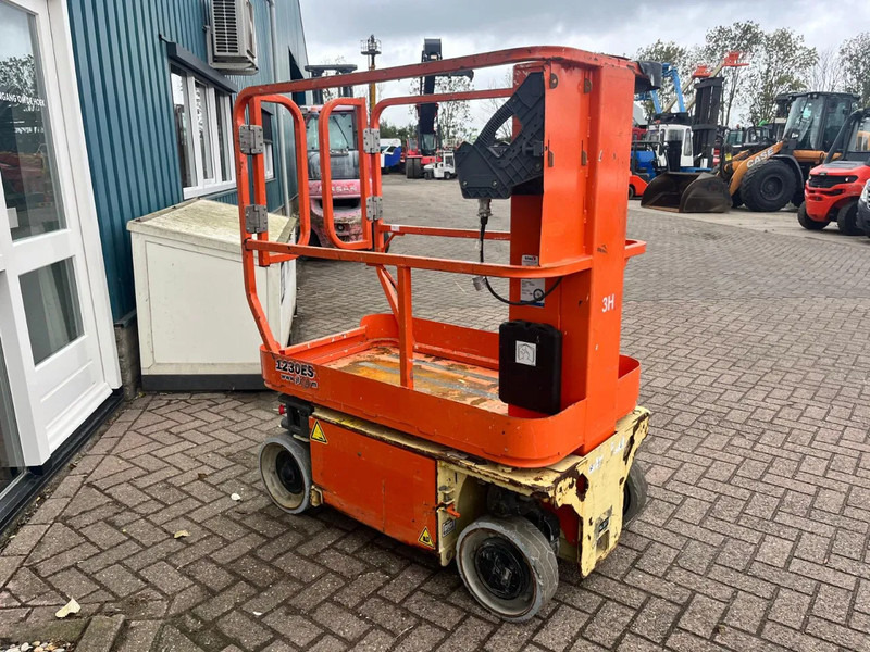 JLG 1230ES - Teleskopik platform: fotoğraf 1 JLG 1230ES - Teleskopik platform: fotoğraf 1