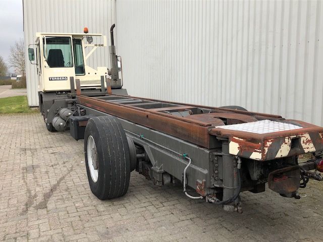 Terberg TT20 Body Carrier - Terminal çekiciler: fotoğraf 5 Terberg TT20 Body Carrier - Terminal çekiciler: fotoğraf 5