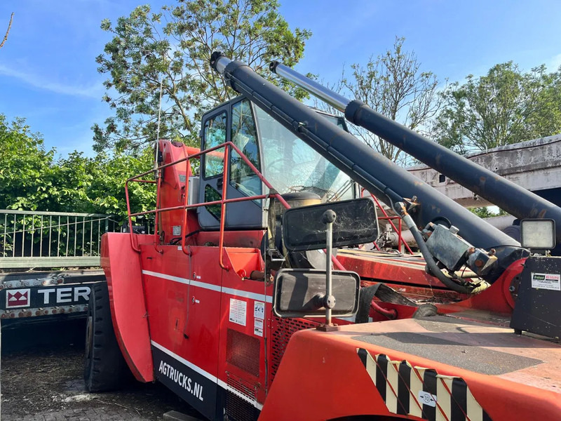 Terex Fantuzzi CS45KM FOR PARTS - Reachstacker: fotoğraf 4 Terex Fantuzzi CS45KM FOR PARTS - Reachstacker: fotoğraf 4