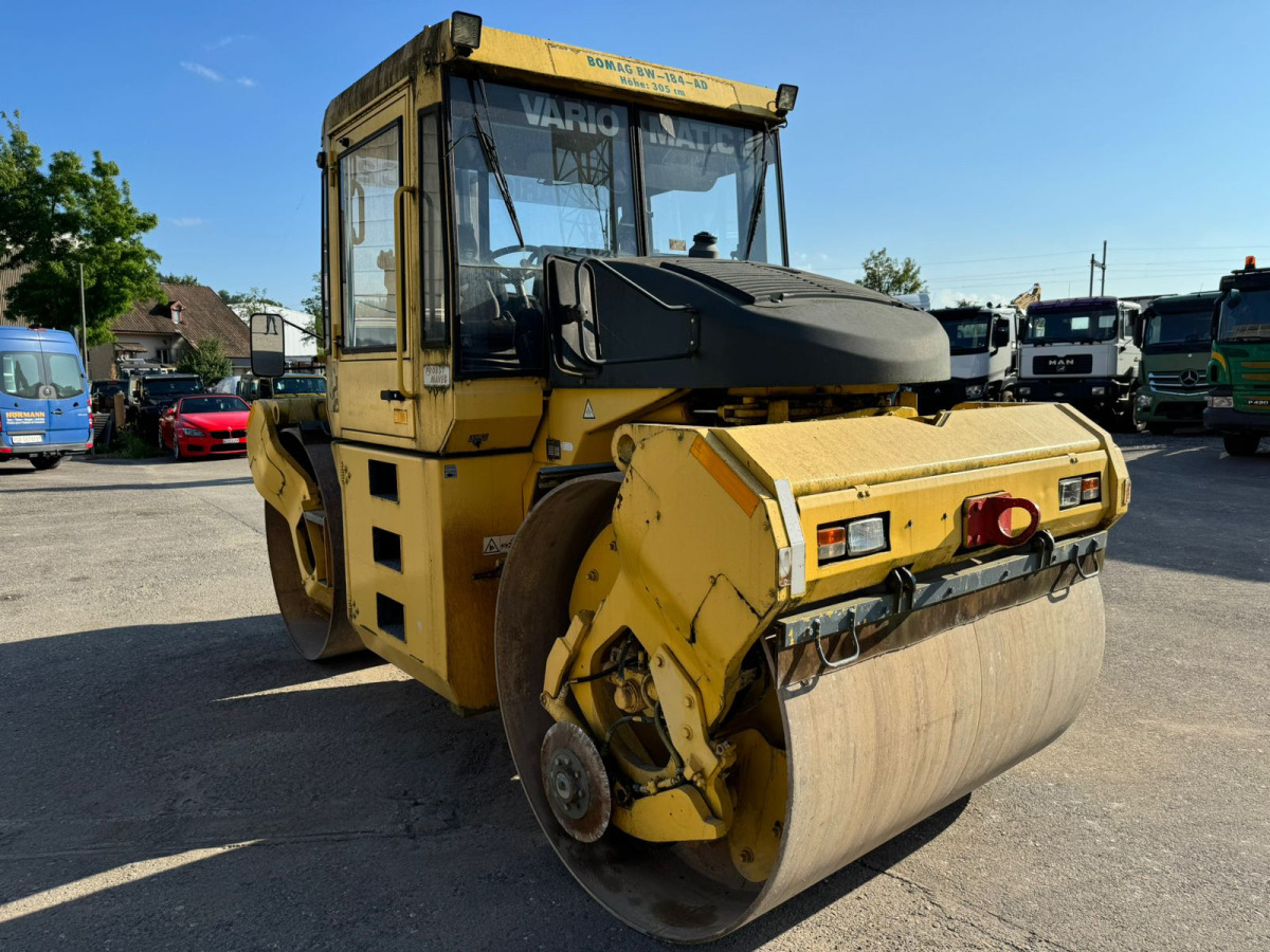 BOMAG BW 184 AD - Yol silindiri: fotoğraf 5 BOMAG BW 184 AD - Yol silindiri: fotoğraf 5