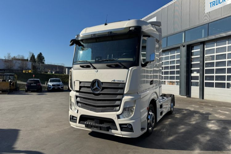 Mercedes-Benz Actros 1843 4x2 ADR - Çekici: fotoğraf 1 Mercedes-Benz Actros 1843 4x2 ADR - Çekici: fotoğraf 1