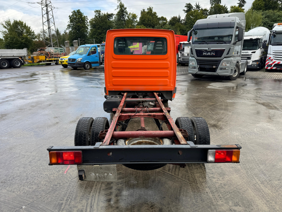 IVECO 35C12 4x2 - Şasi kamyon: fotoğraf 5 IVECO 35C12 4x2 - Şasi kamyon: fotoğraf 5