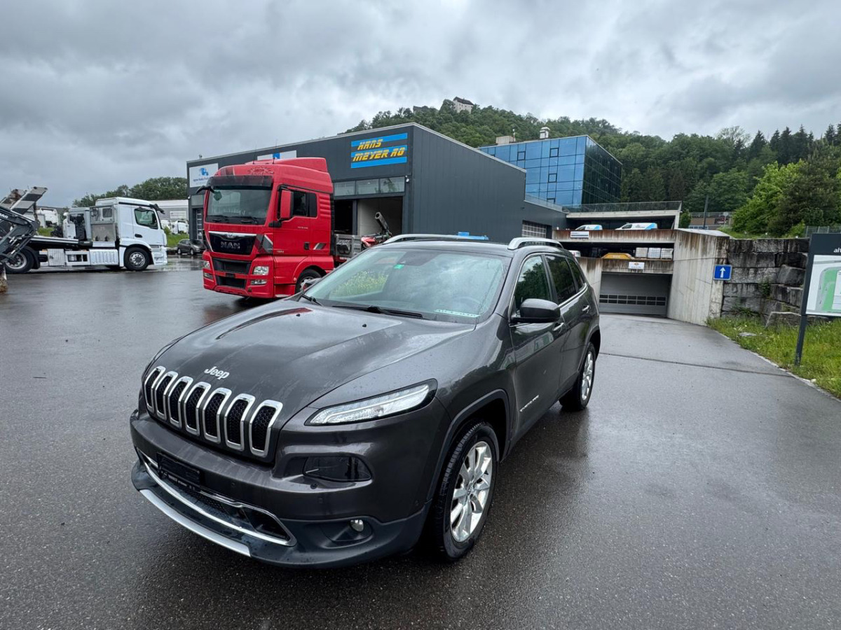 JEEP Cherokee 2.2 TD - Hatchback: fotoğraf 1 JEEP Cherokee 2.2 TD - Hatchback: fotoğraf 1