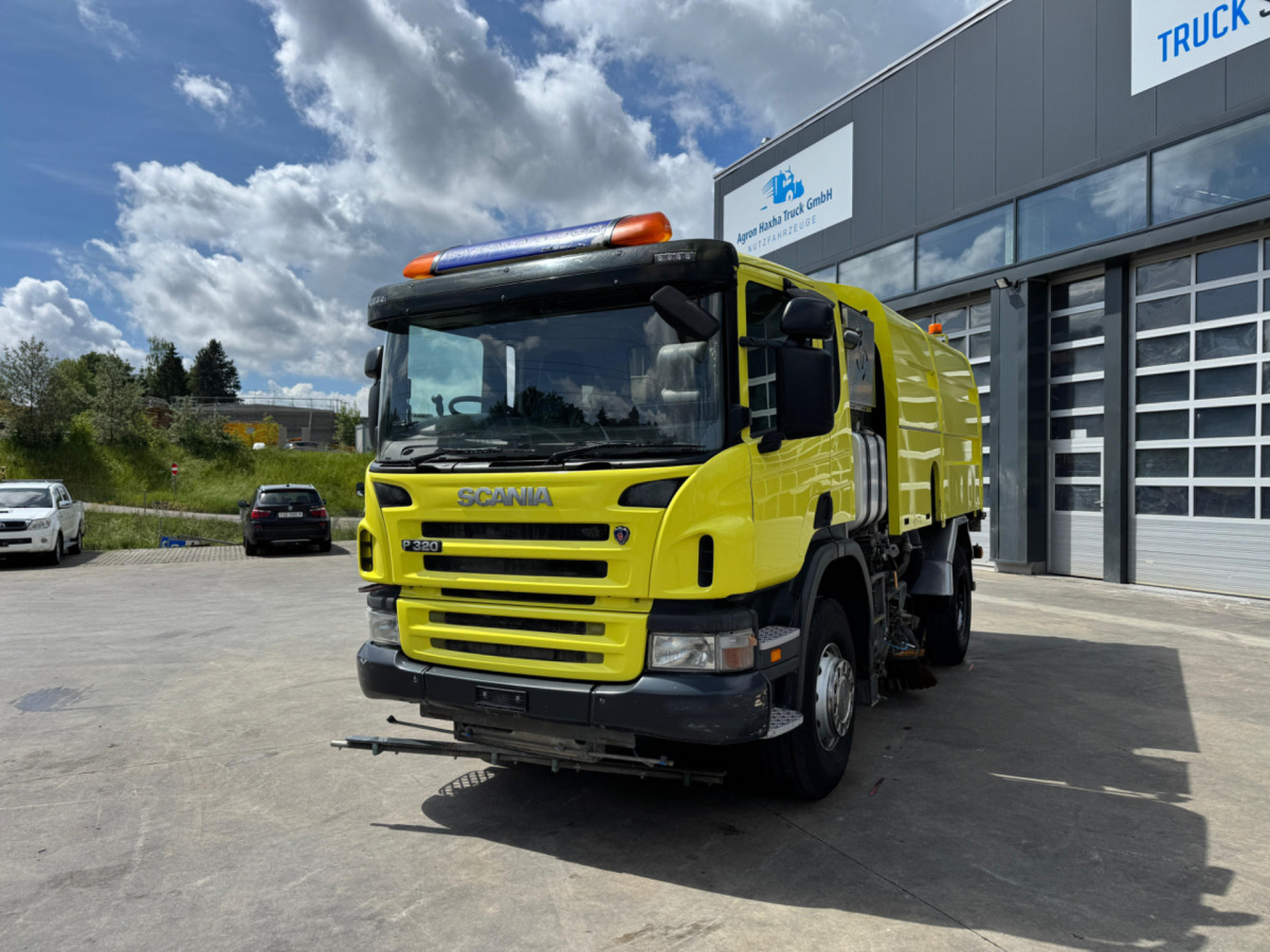 SCANIA P320 4x2 Val-Air Kehrmaschine - Yol süpürme aracı: fotoğraf 1 SCANIA P320 4x2 Val-Air Kehrmaschine - Yol süpürme aracı: fotoğraf 1