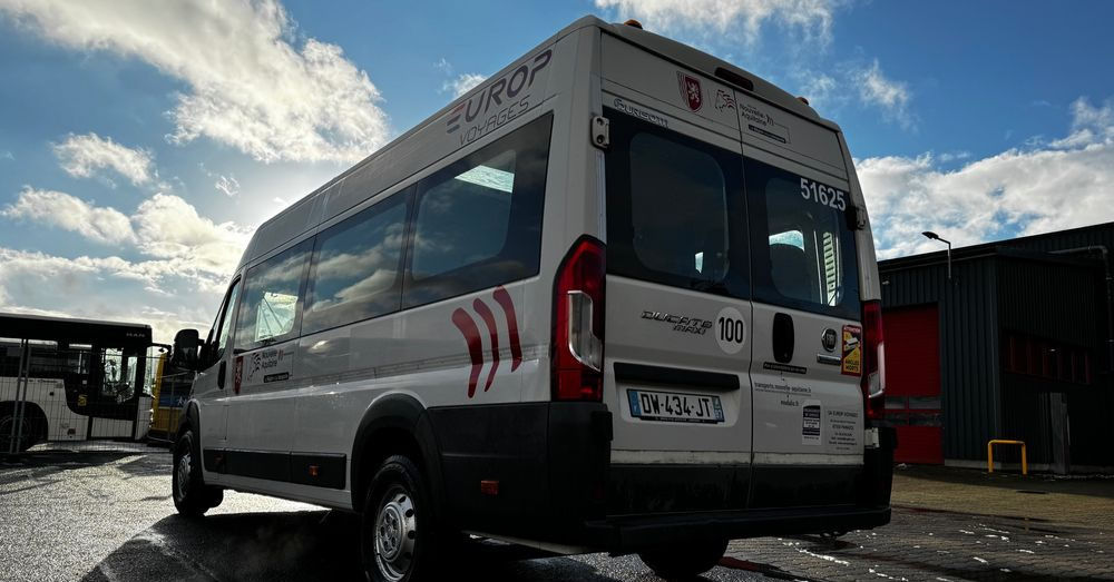 Fiat Ducato / 17 miejsc / EURO 6/ IGŁA !!!/ Cena:75000 zł netto - Minibüs, Minivan: fotoğraf 4 Fiat Ducato / 17 miejsc / EURO 6/ IGŁA !!!/ Cena:75000 zł netto - Minibüs, Minivan: fotoğraf 4